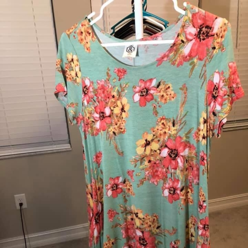 Dress with pockets